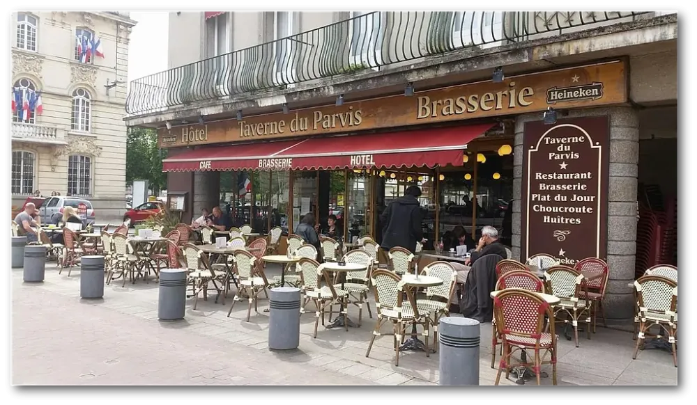 café près de Courcy