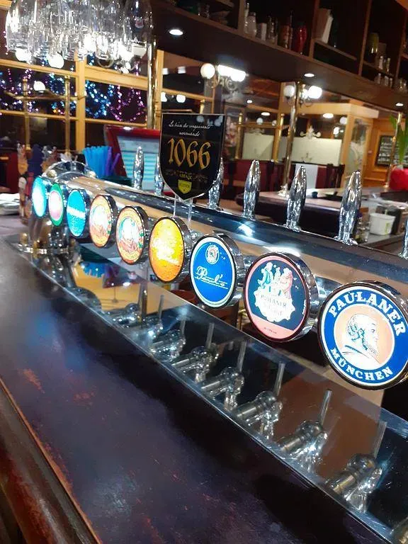 bar
